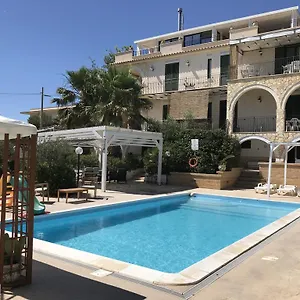  Casa vacanze Ceni Con 2 Più Servizi In Con Piscina